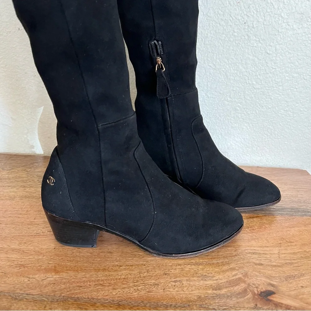 Chanel Black Knee High Heeled Boots Size 8